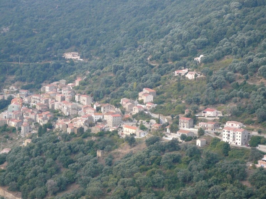 vue sur Olmeto Village du Castello della Rocca